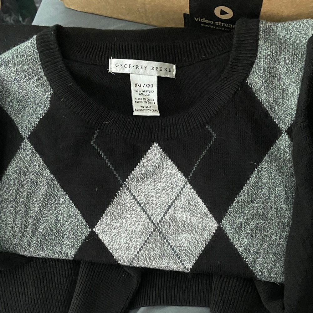 Geoffrey Beene Black and Gray Argyle Crewneck Sweater Men’s size XXL